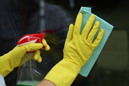 Cleaner Dulwich professional cleaning a tidy home interior