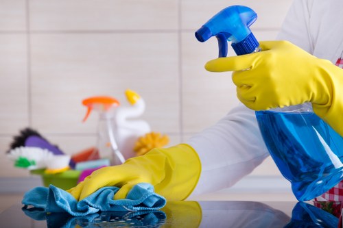 End of tenancy cleaning in Dulwich with attention to kitchen and bathroom areas