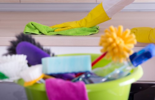 Professional deep cleaning service for a Dulwich home interior